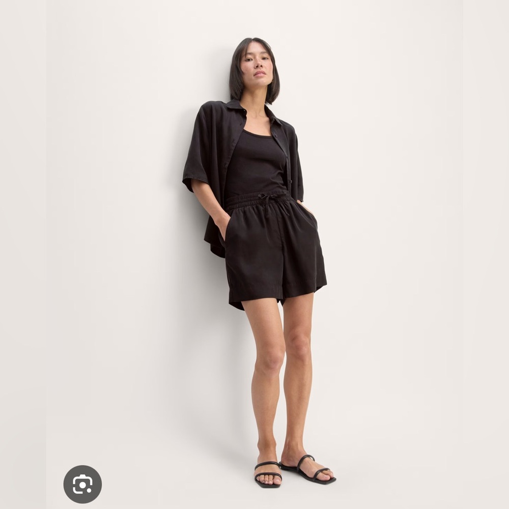 Everlane | Vacation Short | NWT | size small